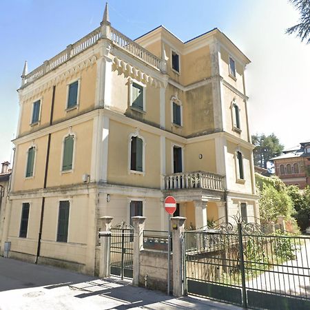 Civico 18 Bed and Breakfast Bassano del Grappa Buitenkant foto