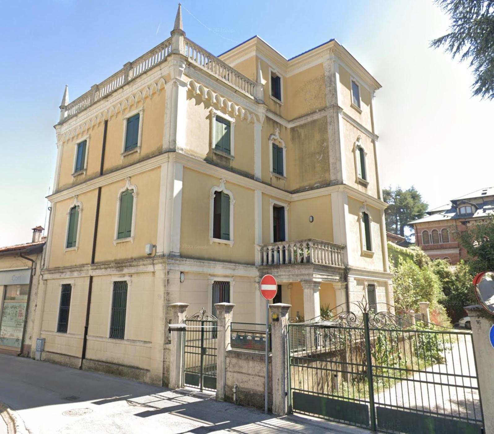 Civico 18 Bed and Breakfast Bassano del Grappa Buitenkant foto