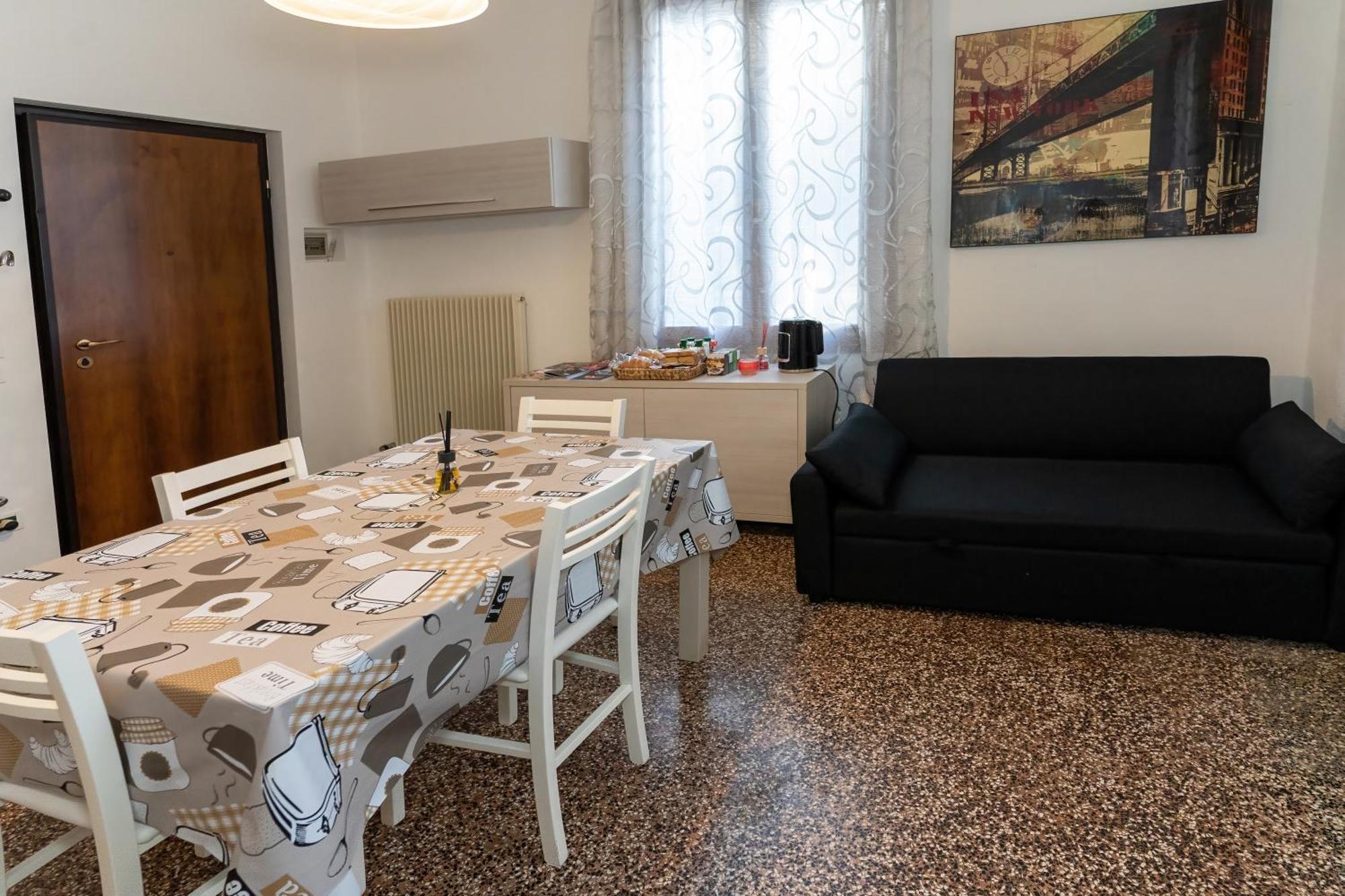 Civico 18 Bed and Breakfast Bassano del Grappa Buitenkant foto